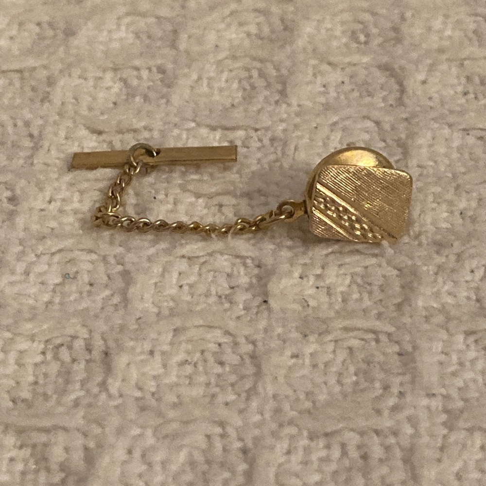 Vintage Gold Tone Rectangular Brushed Tie Tack With Chain